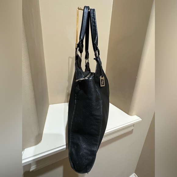 Vintage Fendi Hobo Style Leather Zip top Bag - Picture 3 of 15